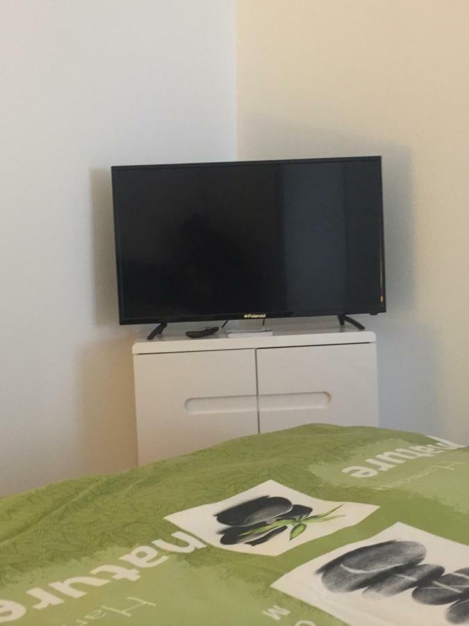 Apartment Im Herzen Von Бремгартен Екстериор снимка